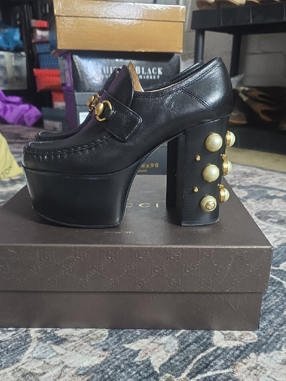 Gucci Black Leather Platform Horsebit Mules - Picture 2 of 13